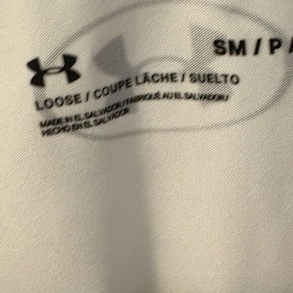 Under Armour VA Tech White Loose Fit Shirt Size Small - Picture 2 of 4